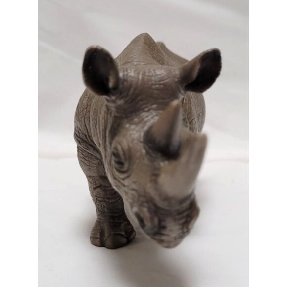 Schleich 2008 Realistic Brown Resin Rhino Figurine Toy Retired - Picture 5 of 7